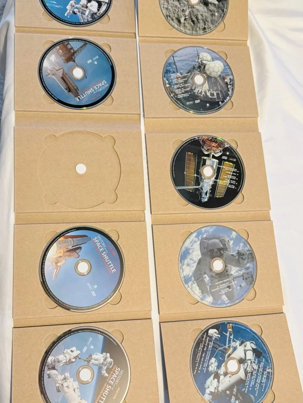 Documentary DVD History Of The Space Shuttle & NASA 50 Years Space Exploration